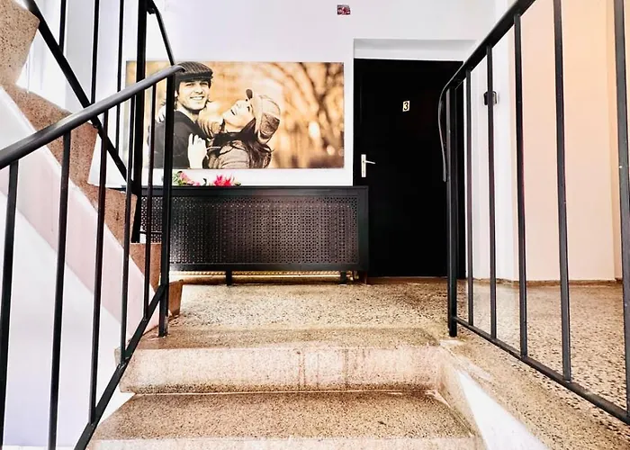 Apartment Spacious With Garden Near Danube For 16 Guests Vienna