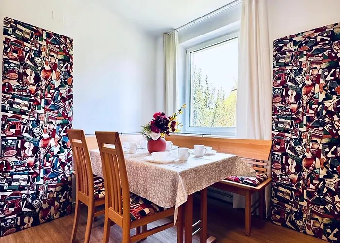 Spacious With Garden Near Danube For 16 Guests Apartment *