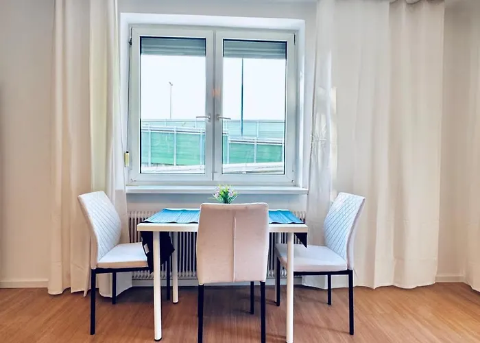 Spacious With Garden Near Danube For 16 Guests Apartment Vienna