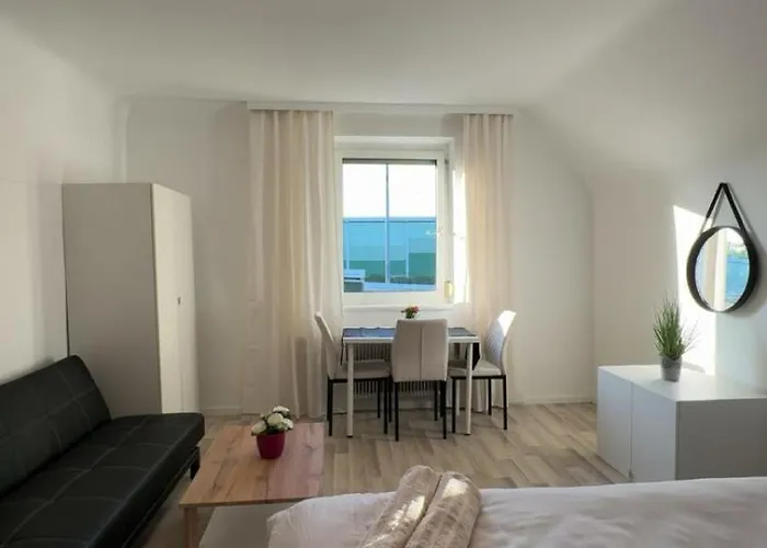 Spacious With Garden Near Danube For 16 Guests Apartment