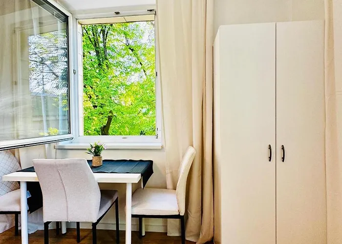 Spacious With Garden Near Danube For 16 Guests